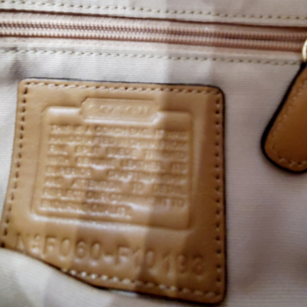 Coach purse - Picture 7 of 7